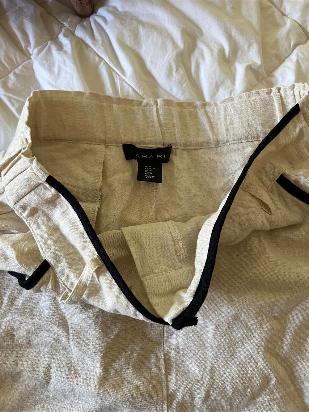 Tahari Cream Pants with Black Piping
